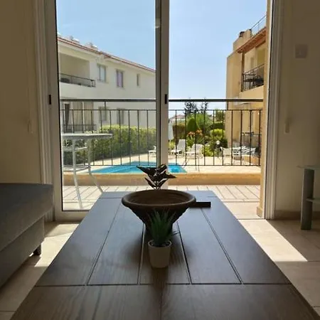 The Holiday Flat, Gateway To Desired Experiences Peyia Exterior photo